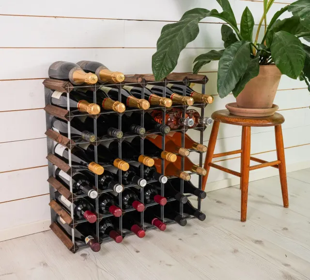 Traditional vinreol 42 flasker mørk eg saml selv