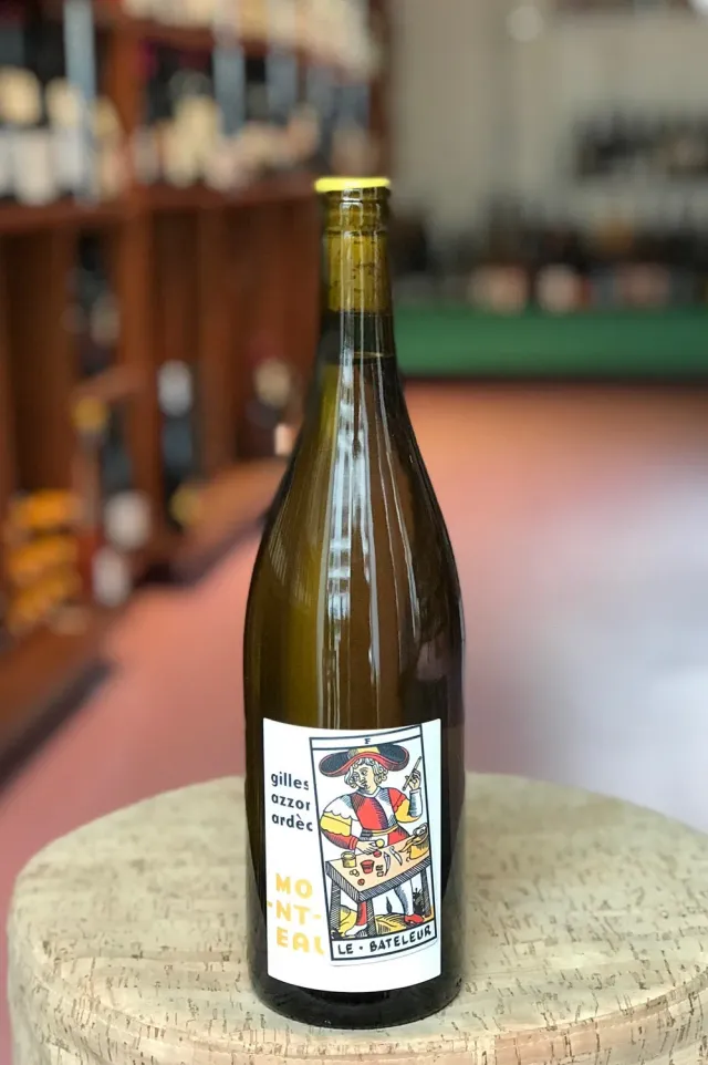Gilles Azzoni Monteau hvidvin 2023 usvovlet