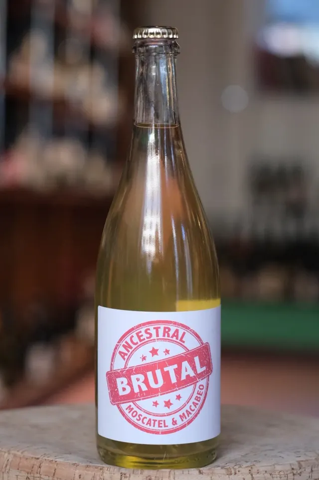 Brutal Ancestral mousserende 2023 Macabeo øko