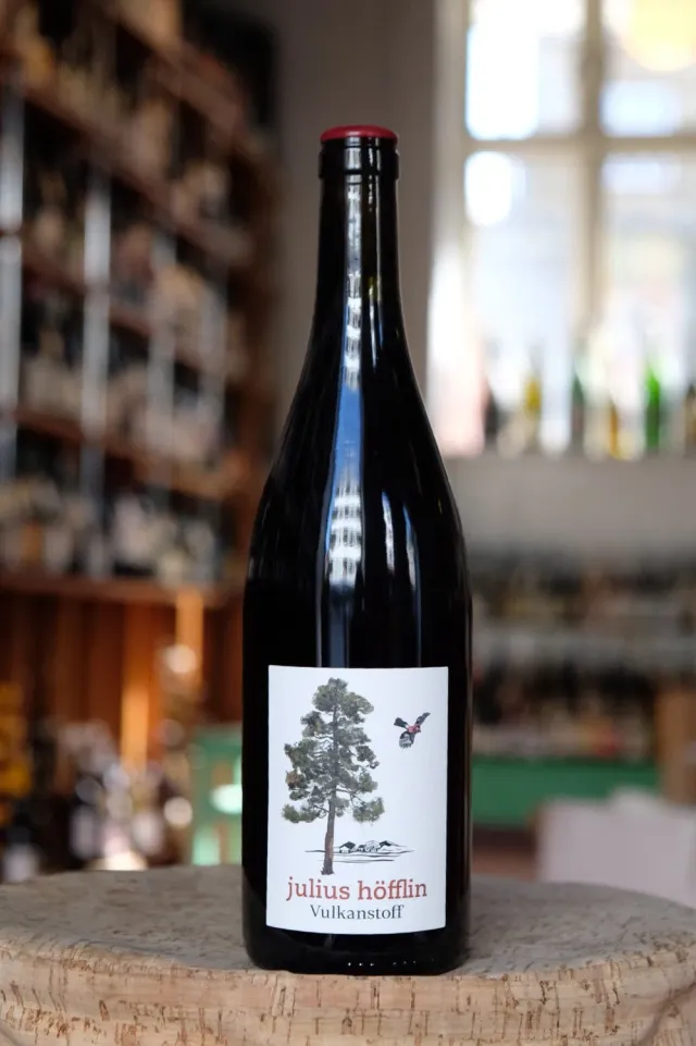 Vin de Table Vulkanstoff rødvin 2024 let Baden